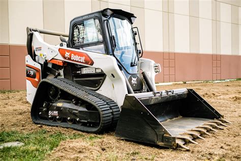 bobcat r series skid steer price|bobcat high flow skid steer.